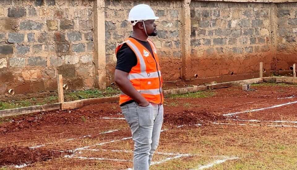Erick K Okenyuri